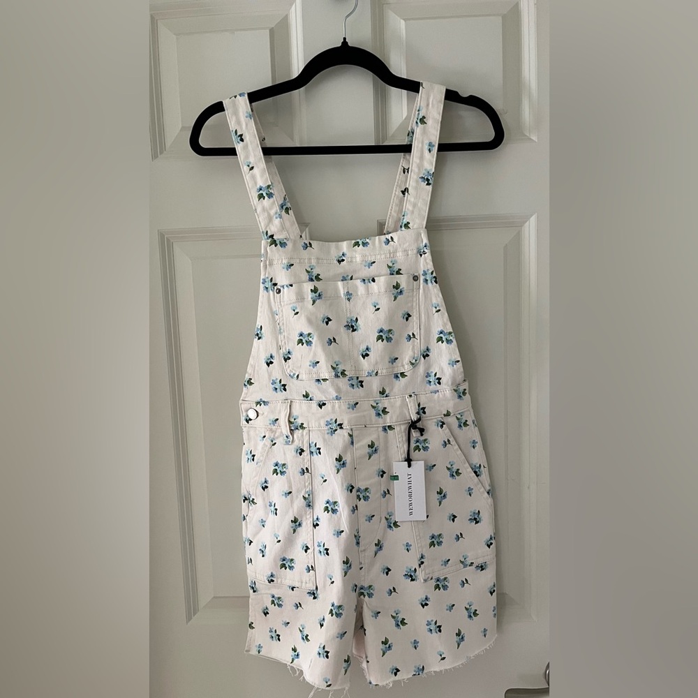 NWT WE WORE WHAT split overall short, "watercolor ditsy ivory multi" size XS